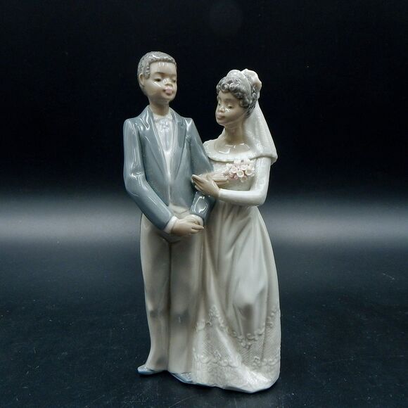 Lladro Black Legacy Collection Wedding Couple 5835 I Do Cake Topper No Box - Picture 1 of 11